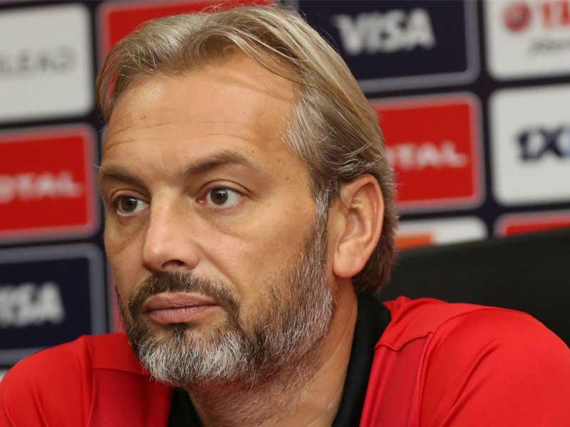 مدرب أوغندا سباستيان ديسابر