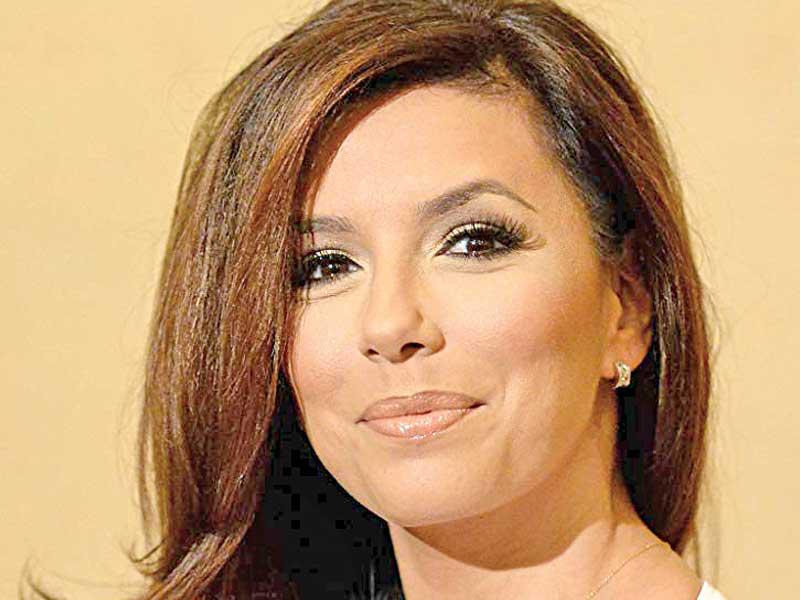 النجمة العالمية إيفا لونغوريا