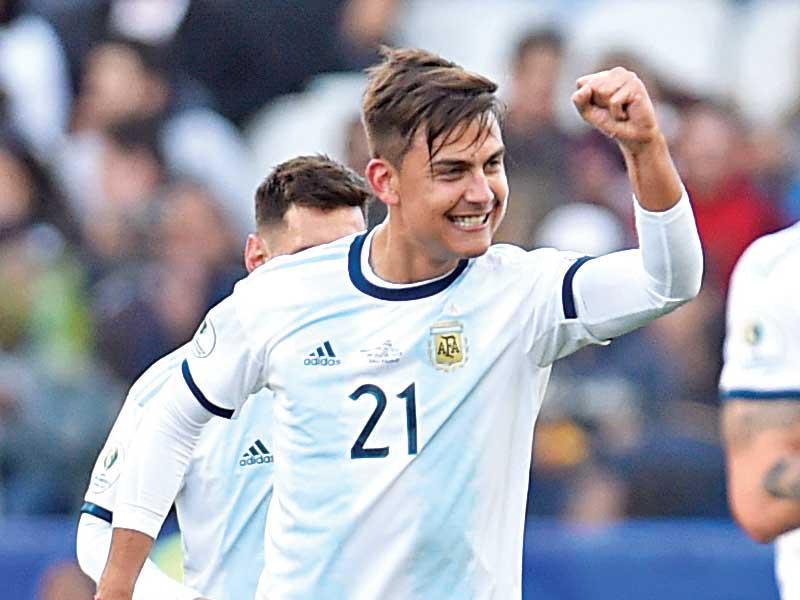 المهاجم الأرجنتيني باولو ديبالا