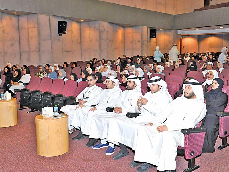 جانب من اللقاء التنويري