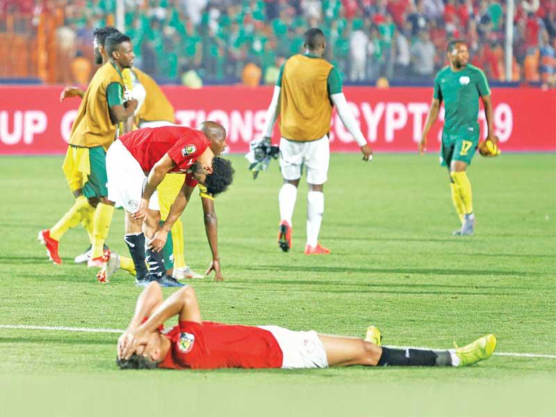 خيبة أمل لاعبي منتخب مصر بعد الإقصاء