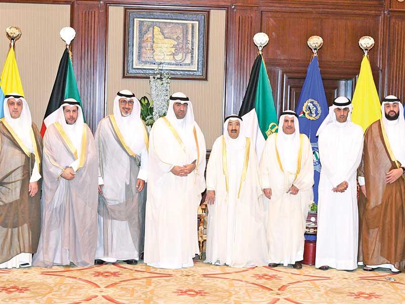 الأمير مستقبلاً اعضاء مجلس مفوضي هيئة أسواق المال ومجلس إدارة البورصة 