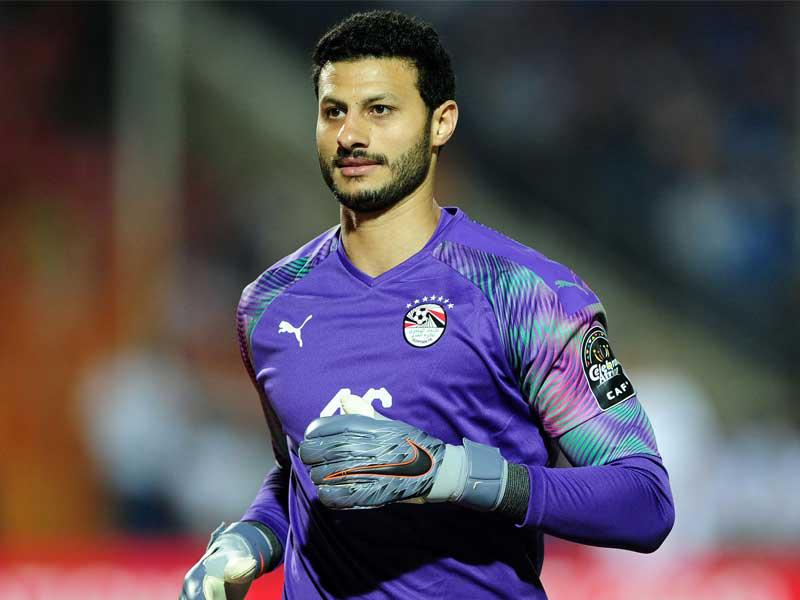 حارس المرمى منتخب مصر محمد الشناوي