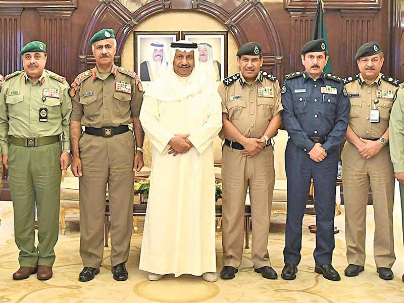 المبارك خلال استقباله أمس أعضاء الوفد الأمني الكويتي الذي زار المملكة المتحدة أخيراًn