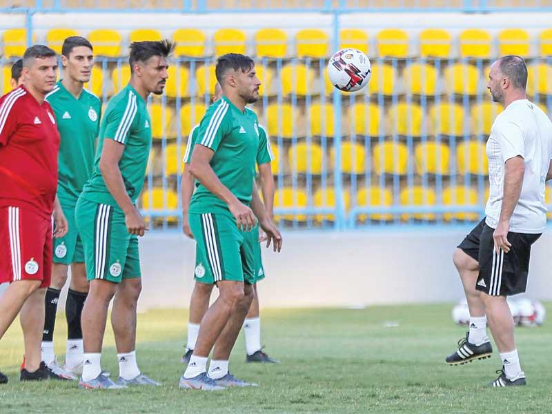 تدريبات المنتخب الجزائري