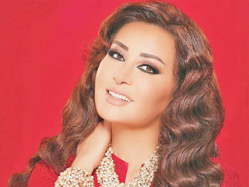 المطربة لطيفة