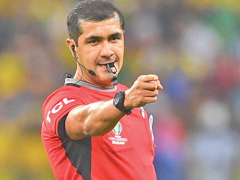 الحكم الإكوادوري رودي زامبرانو