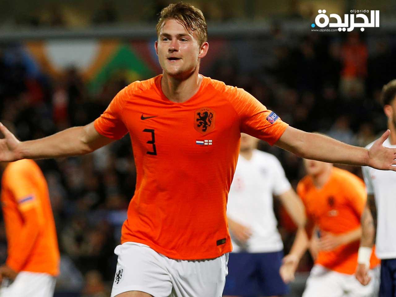 ماتيس دي ليخت مدافع أياكس أمستردام