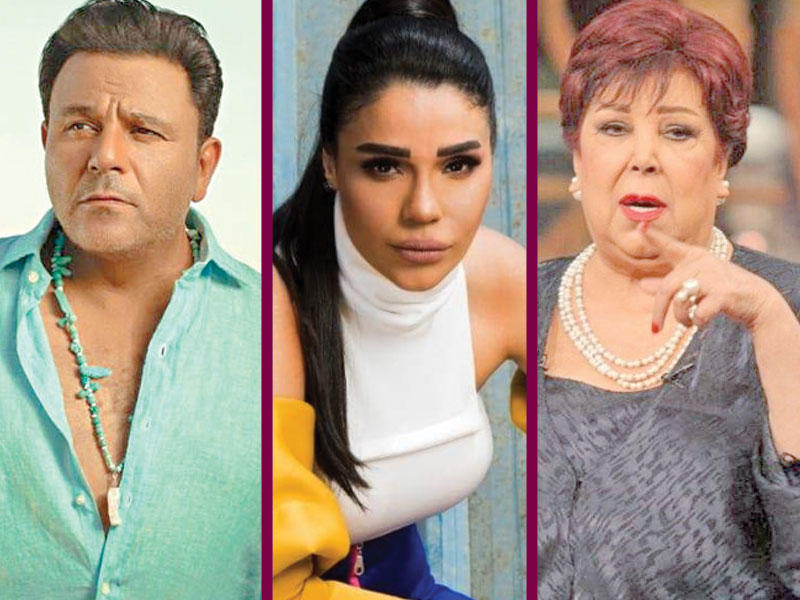 من يمين الصورة رجاء الجداوي و أمينة و محمد فؤاد 