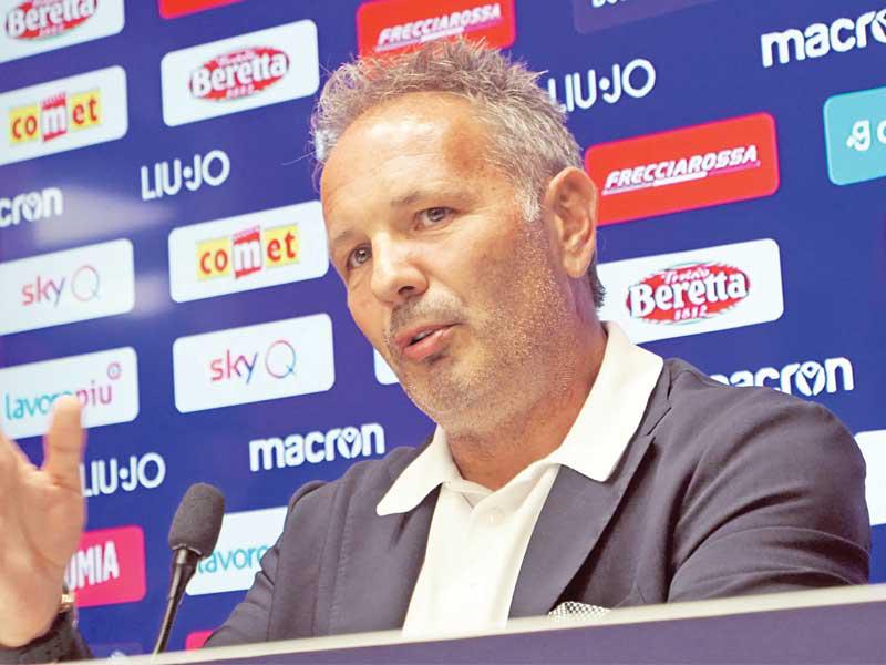 المدرب الصربي سينيسا ميهايلوفيتش