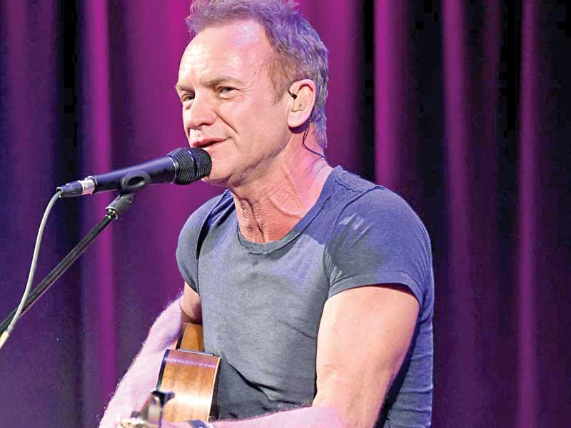 النجم البريطاني ستينغ