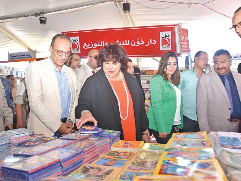 من أجواء افتتاح معرض الكتاب بدمياط