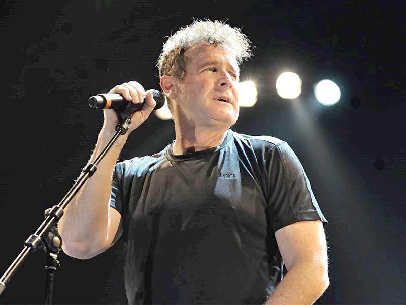 المغني الجنوب إفريقي جوني كليغ