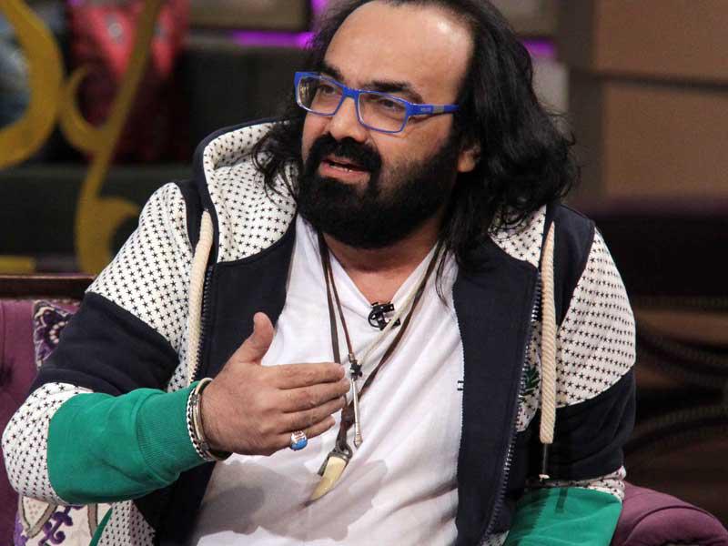 المطرب نادر أبوالليف