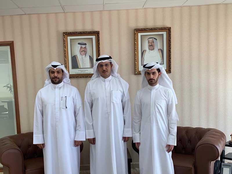  المخيزيم متوسطاً وفد اتحاد أستراليا