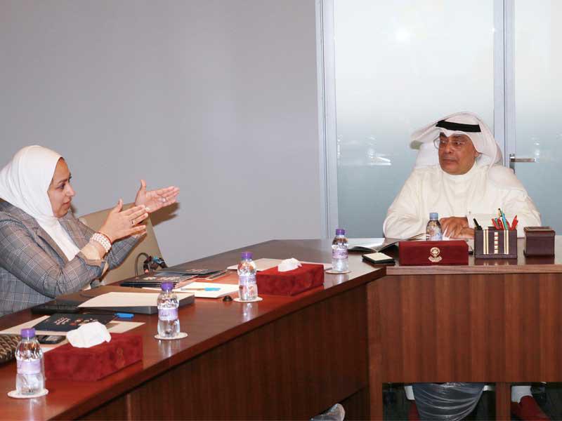 المقصيد ونغم العثمان خلال اللقاء