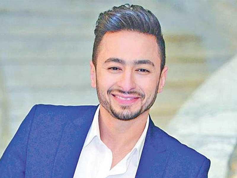 المطرب حمادة هلال