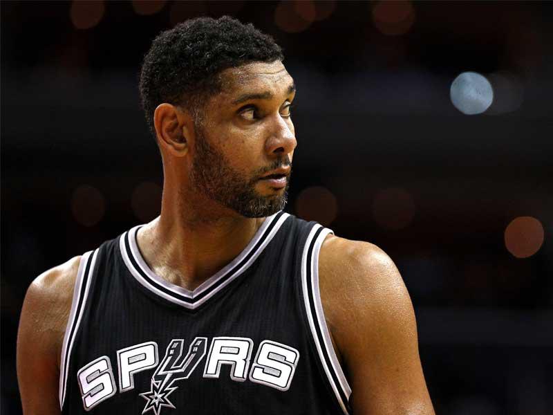 لاعب الارتكاز السابق تيم دنكان