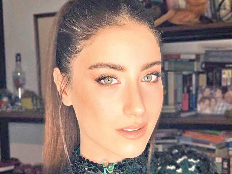 النجمة ​هازال كايا