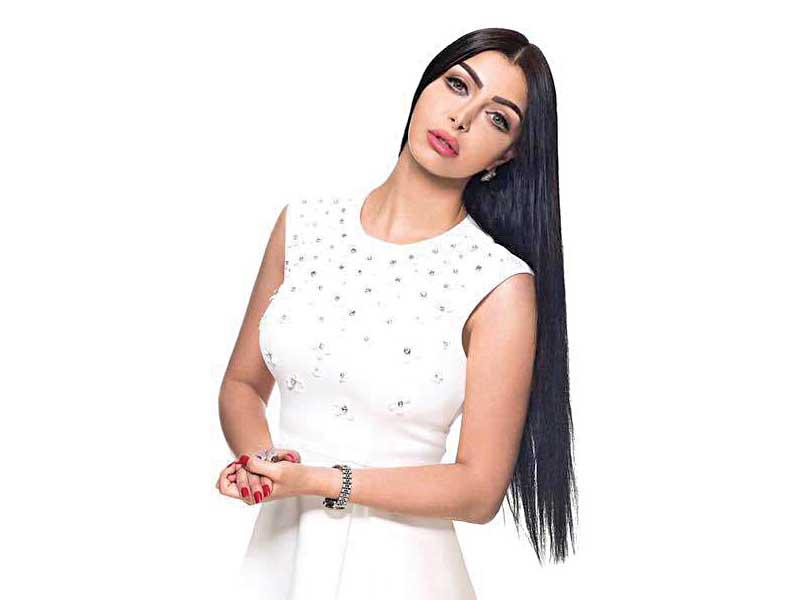 الفنانة العراقية كلوديا حنا