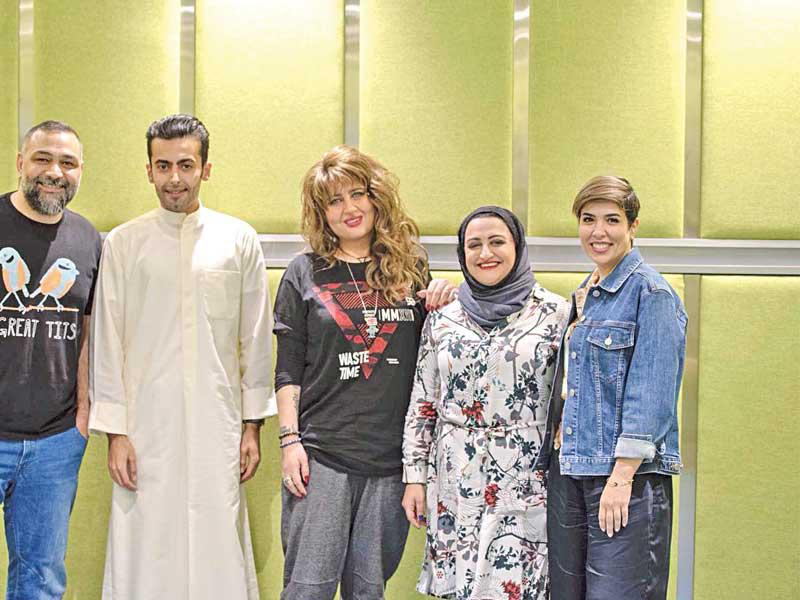 فريق عمل برنامج «منشن»