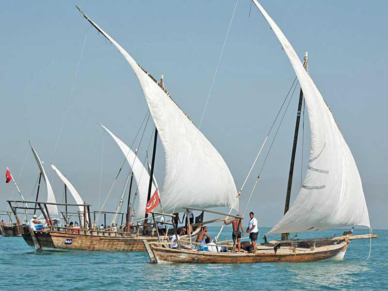 تجهيز سفن الغوص تحضيراً للدشة 