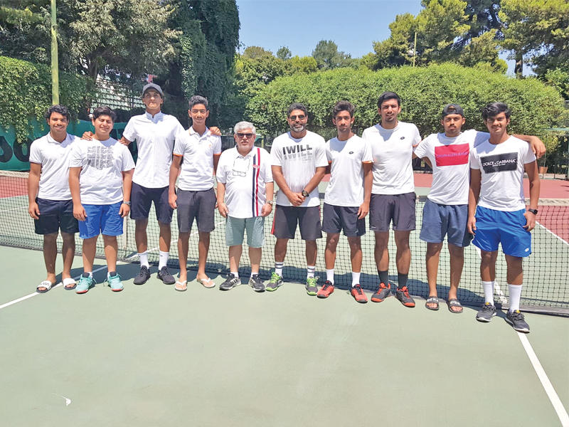 صورة جماعية لوفد الكويت المشارك