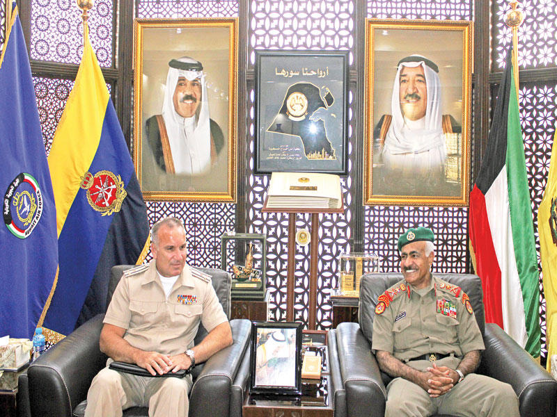 رئيس الأركان والمسؤول الروسي