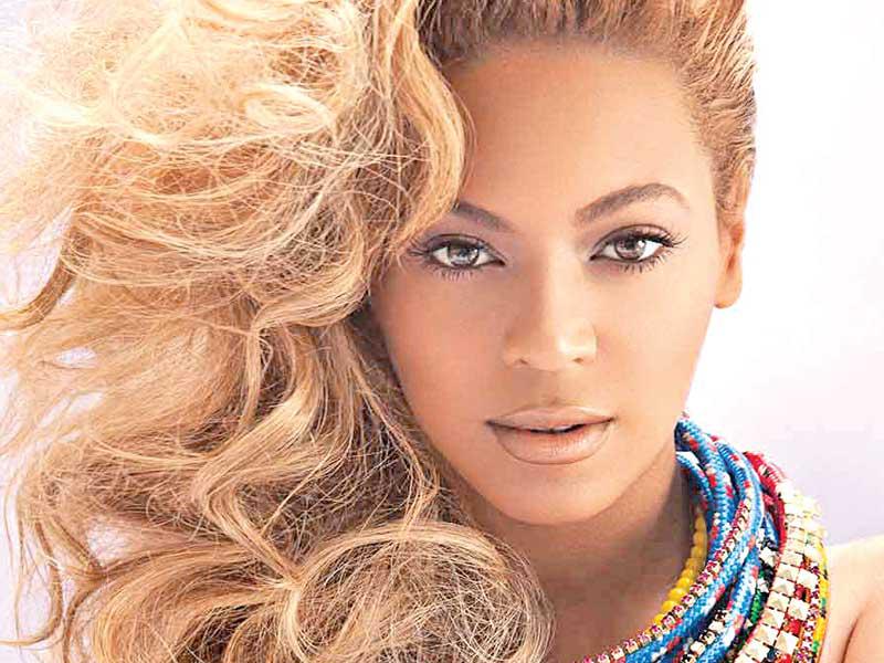الفنانة العالمية ​بيونسي