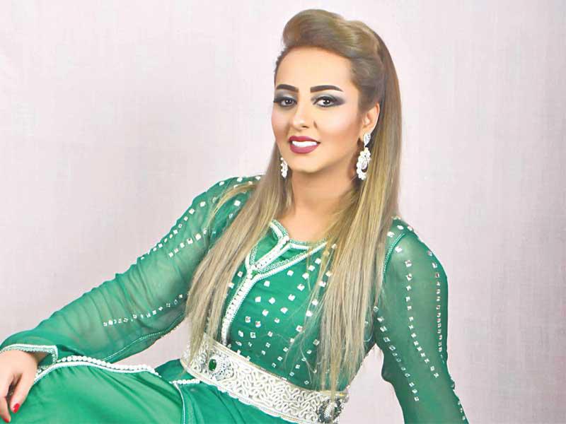 مطربة الأغنية الشعبية المغربية زينة الداودية 