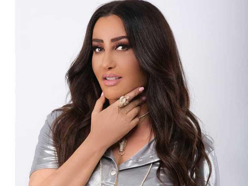 النجمة لطيفة