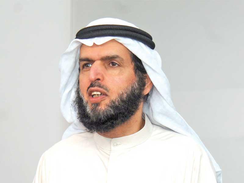 عادل الدمخي