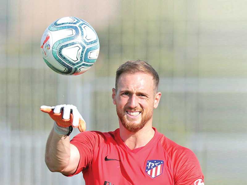 حارس أتلتيكو مدريد، السلوفيني يان أوبلاك