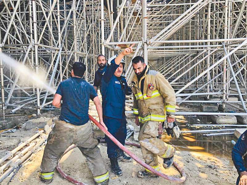 جانب من مكافحة الحريق 