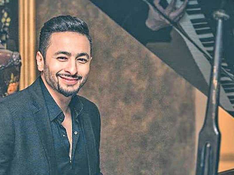 المطرب المصري حمادة هلال