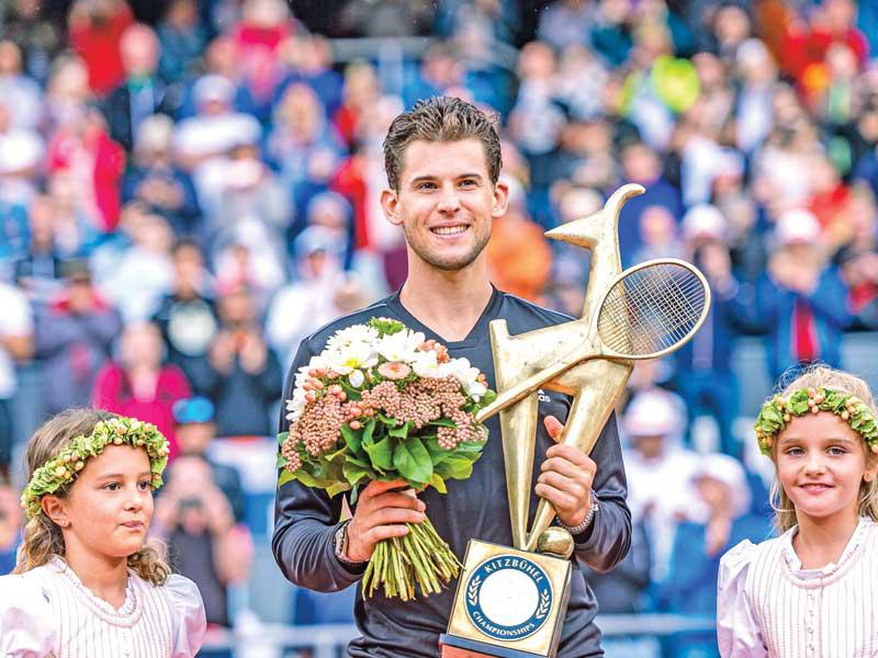 جانب من تتويج تيم