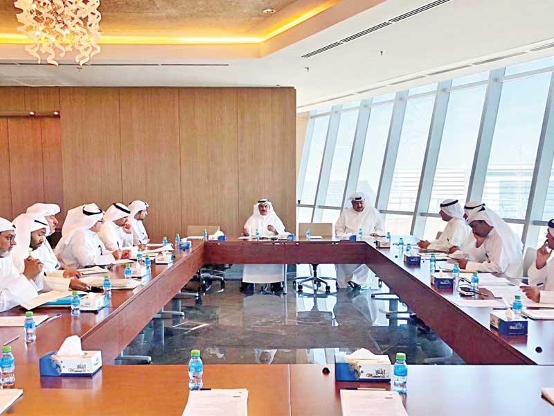 الحربي خلال اجتماعه مع القيادات التربوية