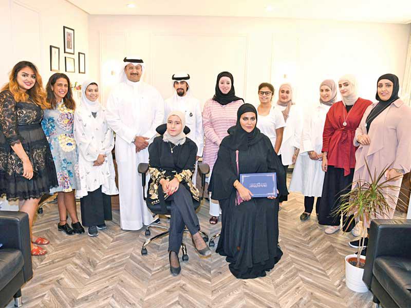 صورة جماعية للمحتفى بهم