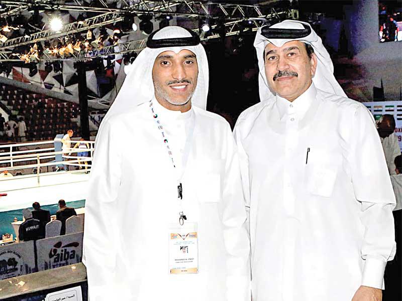 منسي مع رئيس الاتحاد العربي للملاكمة يوسف كاظم