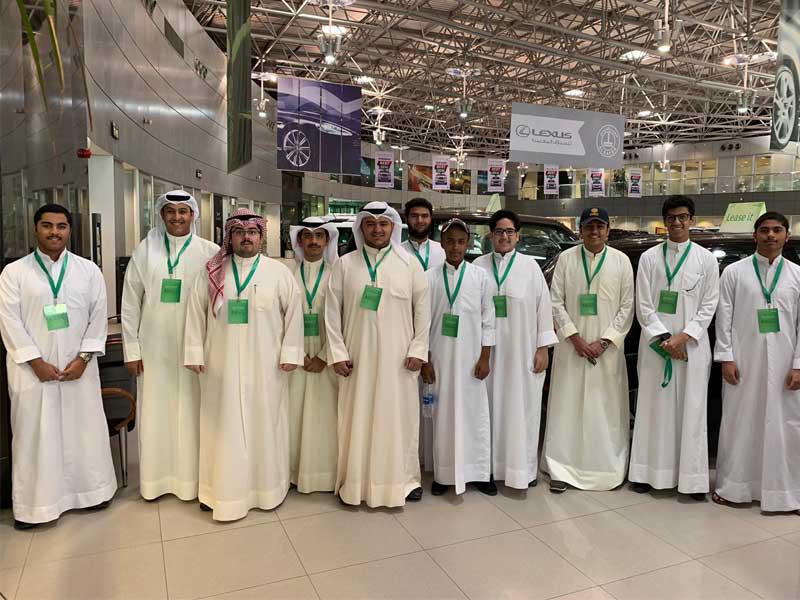 زيارة عملاء «حسابي» لمعرض KFH Auto