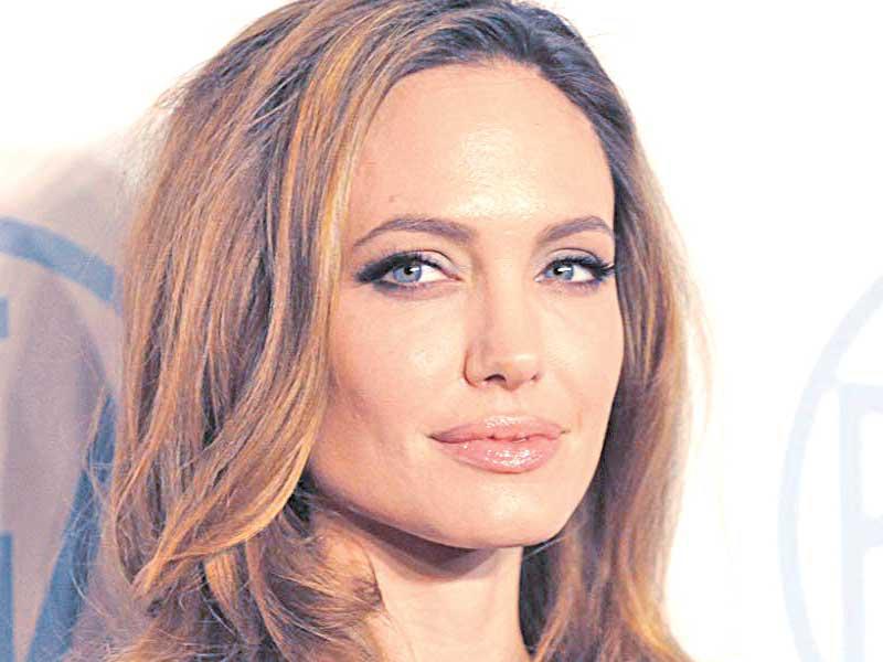 الممثلة الأميركية أنجلينا جولي