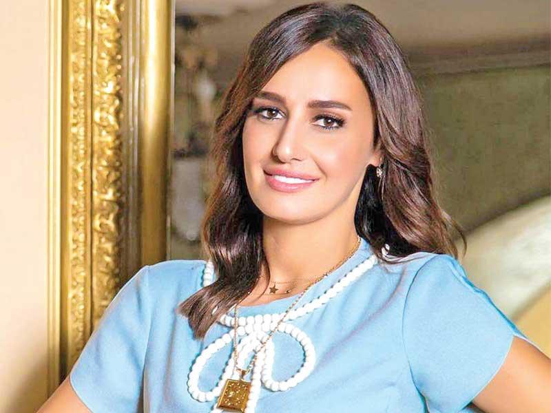 الفنانة حلا شيحة