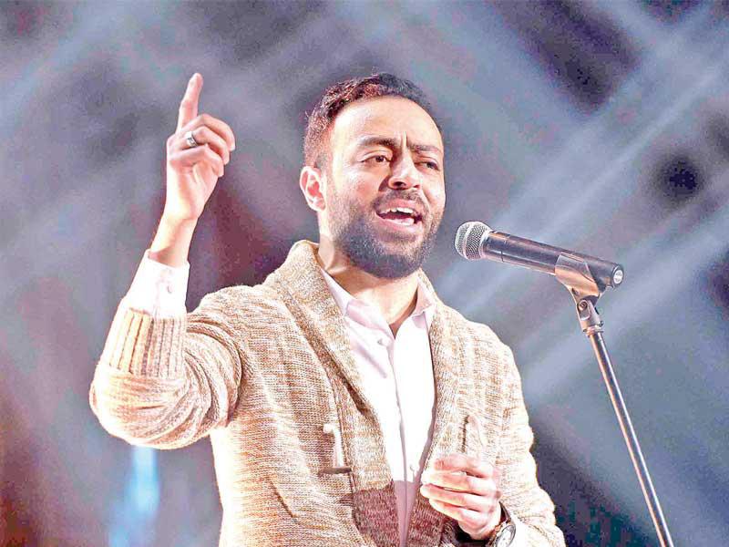 الفنان تامر عاشور