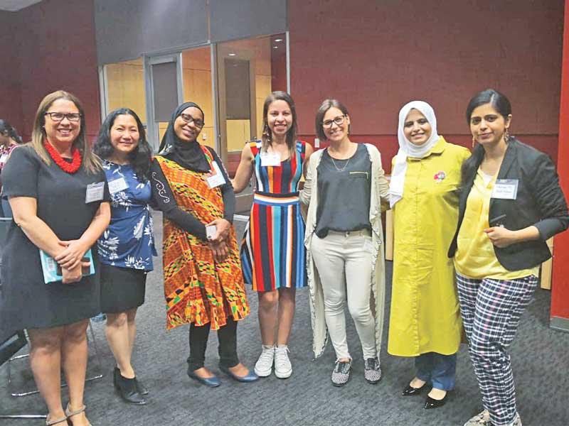 المسعد بين المشاركات في اللقاء 