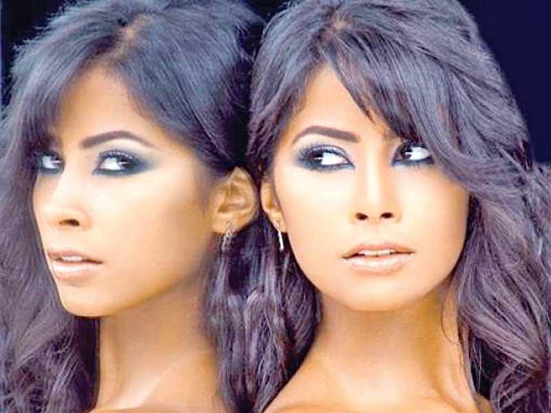 الفنانة روبي