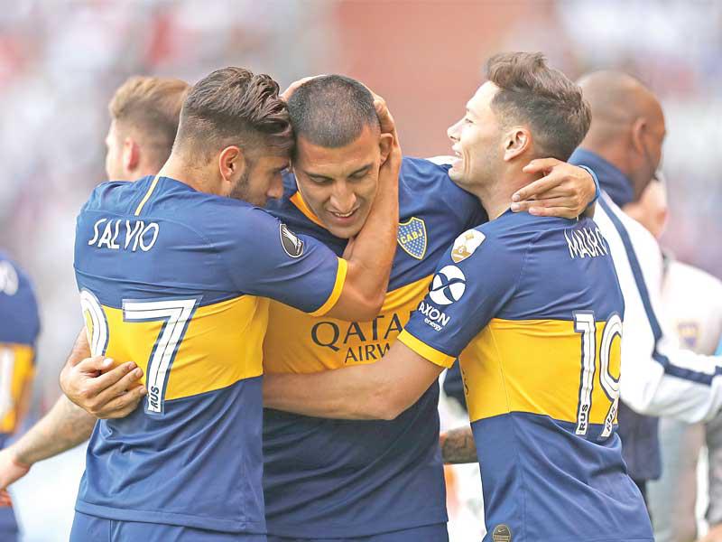 فرحة لاعبي البوكا