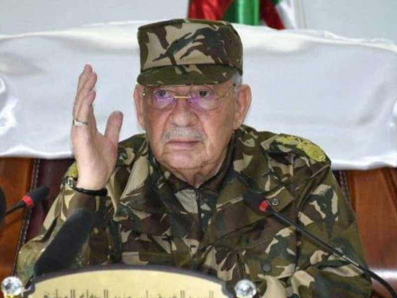 رئيس الأركان الجزائري الفريق قايد صالح 