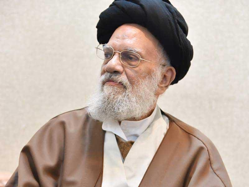 رجل الدين الإيراني البارز آية الله كاظم الحائري