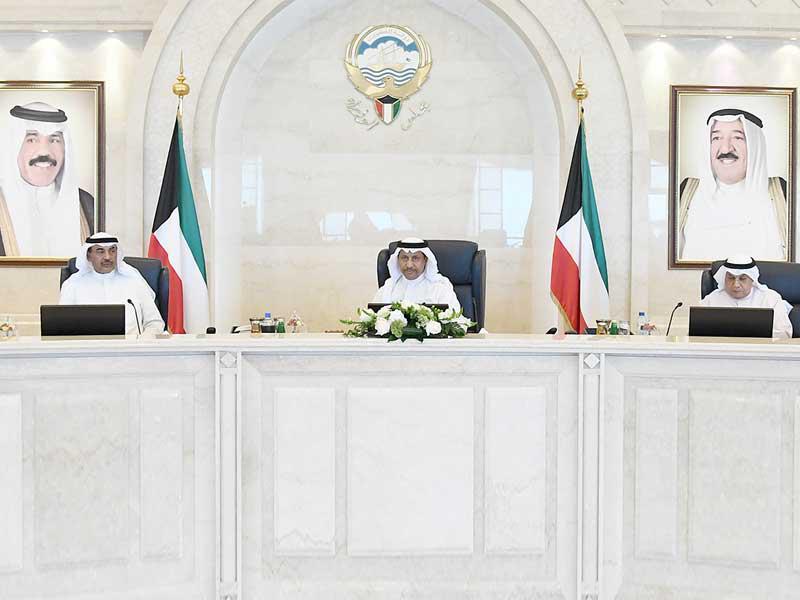 المبارك مترئساً اجتماع مجلس الوزراء أمس