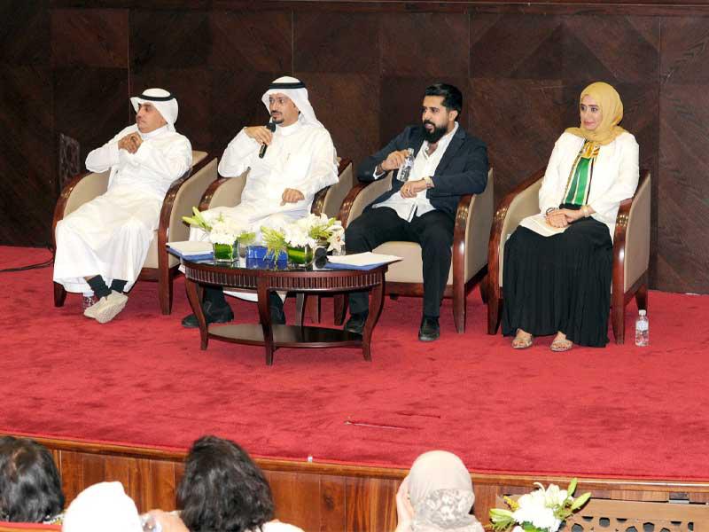 الشعراء المشاركون في الأمسية 